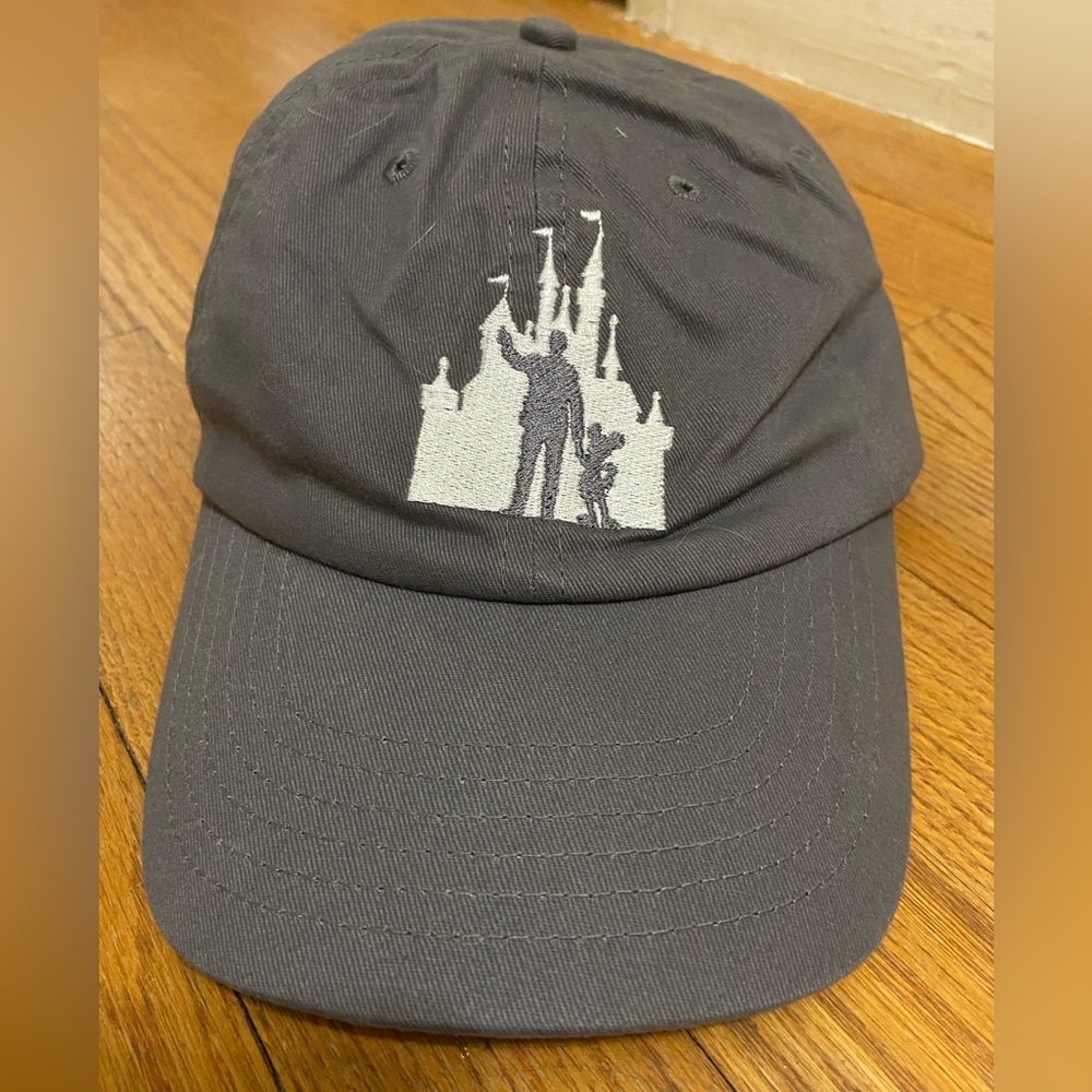 Brand new, never worn Disney “Partners” baseball cap